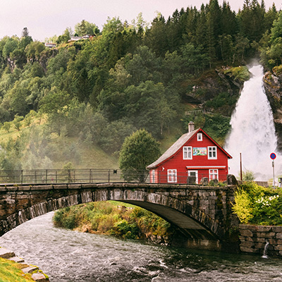 Travel Guide: Norway