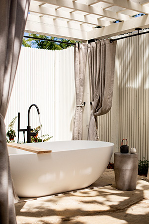 MacArthur Place: Image 2