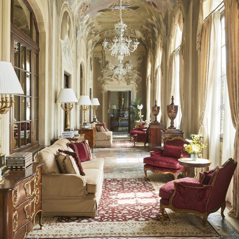 Swank Guide - 4 Hours Florence Listing